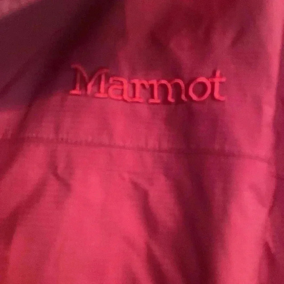 Marmont red rain jacket - medium - note some wear inside - lots of pockets - Picture 2 of 12